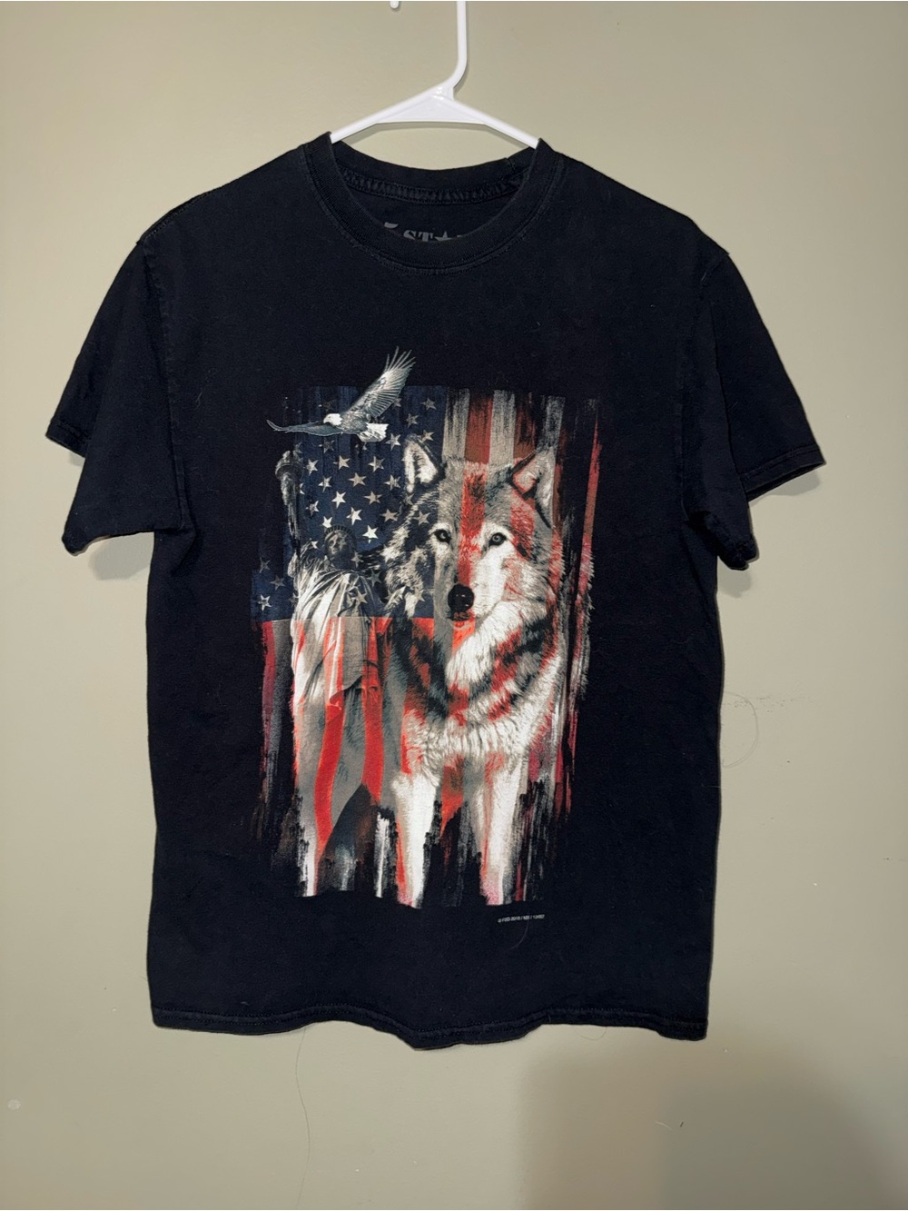 Black Short-Sleeve Graphic Tee with Wolf & American Flag